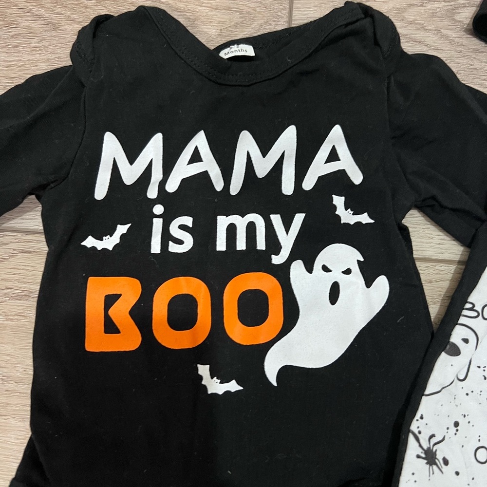 Adorable Halloween outfit for baby and monthly blocks